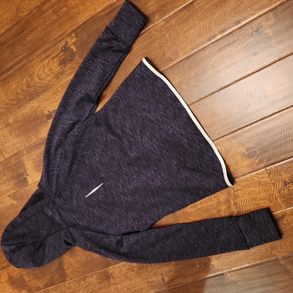 GapFit Full Zip Plush Lined Tech Hoodie - Picture 5 of 9